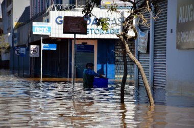 Porto Alegre (SC), Brezilya 05 / 16 / 2024 Tarihsel Merkezi ve Porto Alegre kentindeki 4. Bölge 'de bu Perşembe günü meydana gelen sel felaketlerinin kaydı (15)).