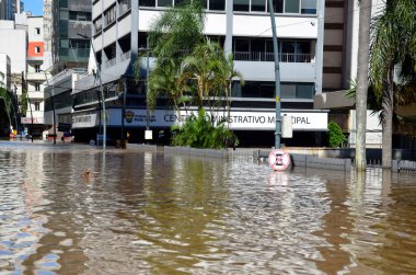 Porto Alegre (SC), Brezilya 05 / 16 / 2024 Tarihsel Merkezi ve Porto Alegre kentindeki 4. Bölge 'de bu Perşembe günü meydana gelen sel felaketlerinin kaydı (15)).