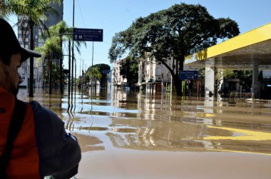 Porto Alegre (SC), Brezilya 05 / 16 / 2024 Tarihsel Merkezi ve Porto Alegre kentindeki 4. Bölge 'de bu Perşembe günü meydana gelen sel felaketlerinin kaydı (15)).