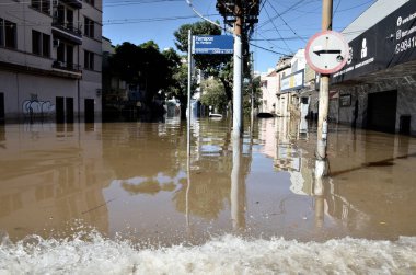 Porto Alegre (SC), Brezilya 05 / 16 / 2024 Tarihsel Merkezi ve Porto Alegre kentindeki 4. Bölge 'de bu Perşembe günü meydana gelen sel felaketlerinin kaydı (15)).