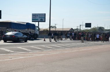 Porto Alegre (RS), 05/22/2024  Record of the protest of those affected by floods on the BR-290 Highway (Freeway), this Wednesday (22). The event brought together residents of the Farrapos neighborhood
