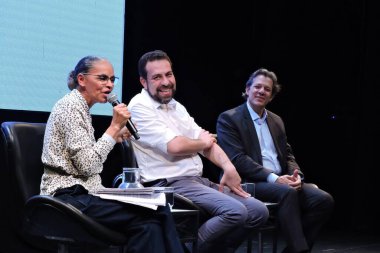 Sao Paulo (SP), Brezilya 05 / 24 / 2024 - Geleceğin Şehirleri konulu bir seminerde Maliye Bakanı Fernando Haddad, Sao Paulo Guilherme Boulos belediye başkan yardımcısı ve ön adayı