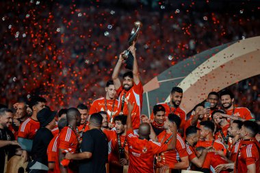 Kahire (Mısır), 05 / 25 / 2024 SPORT / FOOTBALL / CAF / AL AHLY / ESPERANCE Al Ahly Afrika Şampiyonlar Ligi şampiyonu, Mısır takımı Tunus 'tan Esperance' ı 1-0 yendi ve üst üste ikinci şampiyonluğu kazandı.