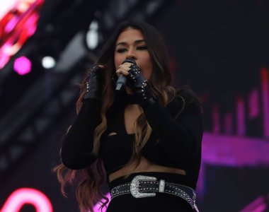 PINHAIS (PR), 05 / 26 / 2024 - CURITIBA COUNTRY / SIMON MENDES- Şarkıcı Simone Mendes 'in sunumu, 26 Mayıs 2024 Pazar günü öğleden sonra Curitiba Ülke Festivali sahnesinde