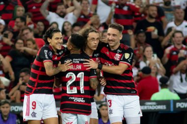 Rio de Janeiro (RJ), 28 / 05 / 2024 Oyuncu Pedro, grup aşamaları için geçerli olan Flamengo x Milonarios arasında oynanan maçta golünü kutluyor. Libertadores da America 2024, Mario Filho Stadyumu 'nda yapıldı.