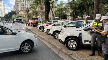 SAO PAULO (SP), Brezilya 05 / 28 / 2024 Trafik Polisi, Sao Paulo 'nun Merkez Bölgesi, Praca da Republica' da hava saldırısı düzenledi. Devriye, 28.. 