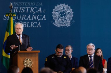 BRASILIA (DF) Brezilya 28 / 05 / 2024 Bakan MJSP Ricardo Lewandowski, kamu güvenlik organları tarafından vücut kameralarının kullanımına ilişkin kılavuz imzaladı ve polis memurlarının akıl sağlığını hedef alan bir program başlattı