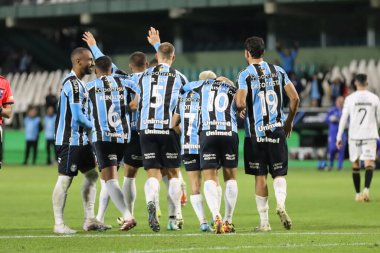 CURITIBA (PR), 29 / 05 / 2024 Oyuncu Joao Pedro, Copa Libertadores da America 2024 'ün 6. turu için Gremio ile en güçlü olan arasında oynanan maçta golü kutluyor.