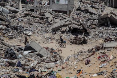 Gazze 'de Günlük Yaşam. 31 Mayıs 2024, Gazze, Filistin: Rafah, Gazze 'deki yerlerinden edilen insanların ölümcül hedeflerinin ardından Filistinlilerin günlük yaşamı