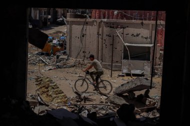 Gazze 'de Günlük Yaşam. 31 Mayıs 2024, Gazze, Filistin: Rafah, Gazze 'deki yerlerinden edilen insanların ölümcül hedeflerinin ardından Filistinlilerin günlük yaşamı