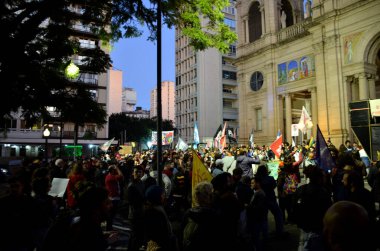 Porto Alegre (RS), 05 / 31 / 2024 İklim Yürüyüşü Kayıtları ve Cidade Baixa Mahallesi sakinleri Gösterileri, bu Cuma (31)). 