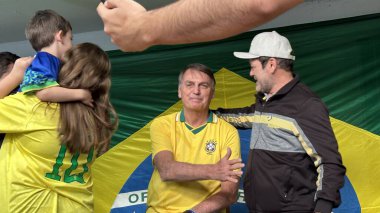 SAO BERNARDO CAMPO (SP) Brezilya - Eski Cumhurbaşkanı Jair Messias Bolsonaro, Sao Bernardo do Campo kentindeki Rio Grande do Sul 'da meydana gelen çevre felaketi sonrasında gıda ve bağış toplama eylemine katıldı.