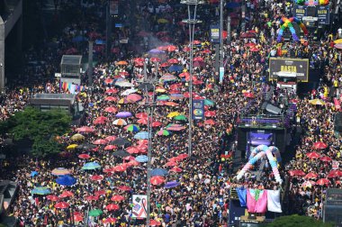 Sao Paulo (SP), Brazil 06 / 02 / 2024 Movement at the 28. LGBT + Pride Parade at the theme: Enough of Negligence and Legislative Retback - LGBT + nüfus hakları için bilinçli olarak oy verin. 