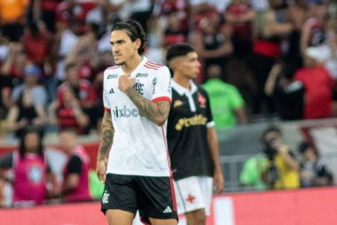 Rio de Janeiro (RJ), 02 / 06 / 2024 - BRASILEIRO / VASCO / FLAMENGO / RJ - Oyuncu Pedro, Vasco ve Flamengo arasında oynanan ve Brezilyalı A 2024 serisinin 13. turu için geçerli olan maçta amacını kutluyor.