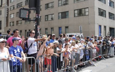 (New York 'ta İsrail Günü, 5. Geçit Töreni 2024. 2 Haziran 2024, New York, ABD: Beşinci Geçit 'te İsrail Günü, aralarında İsrail ve ABD' nin de yer aldığı 40 binden fazla katılımcının katılması beklenen New York Yahudi Toplumsal İlişkiler Konseyi tarafından düzenlenmektedir..