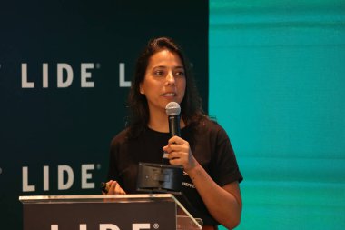 SAO PAULO (SP), 06 / 04 / 2024 - Nathalie Gil (SEA SHEPHERD BRASIL Başkanı), Çevre Semineri (LIDE EGS Ambiental) sırasında yetkilileri, uzmanları ve iş adamlarını bir araya getirdi. 