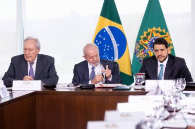 Braliz (DF), 04 / 06 / 2024 - Cumhurbaşkanı Lula ve Bakan Ricardo Lewandowski, Alzheimer Hastalığı ve Diğer Bunama Hastalıkları İçin Kapsamlı Bakım Ulusal Politikası 'nın imzalanması sırasında,.