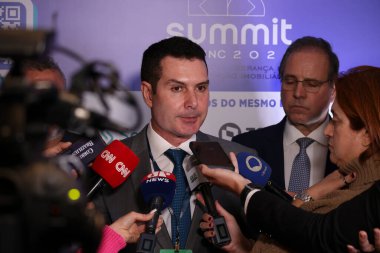 Sao Paulo (SP), 06 / 04 / 2024 - Jader Barbalho Filho ile basın toplantısı - Şehir Bakanı Carlos Vieira, Caixa Economica Federal Başkanı, Rönesans Sao Paulo Hotel 'de. 