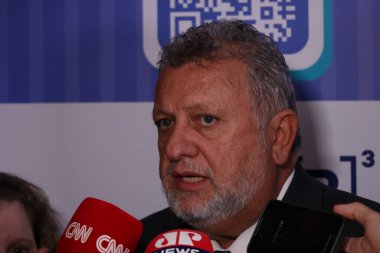 Sao Paulo (SP), 06 / 04 / 2024 - Jader Barbalho Filho ile basın toplantısı - Şehir Bakanı Carlos Vieira, Caixa Economica Federal Başkanı, Rönesans Sao Paulo Hotel 'de. 
