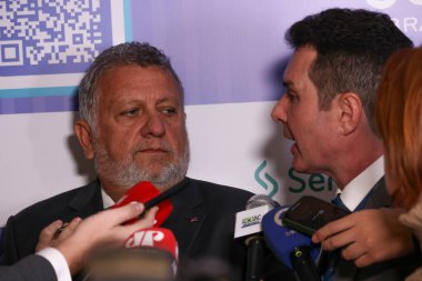 Sao Paulo (SP), 06 / 04 / 2024 - Jader Barbalho Filho ile basın toplantısı - Şehir Bakanı Carlos Vieira, Caixa Economica Federal Başkanı, Rönesans Sao Paulo Hotel 'de. 