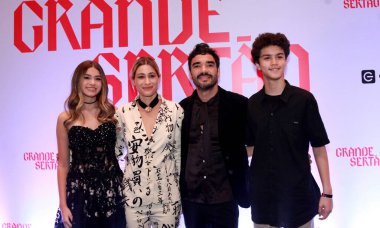 RIO DE JANEIRO (RJ), 06 / 05 / 2024 Aktör Caio Blat, eşi Luisa Arraes ve aktris Maria Eloiza 