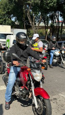 SAO PAULO (SP), Brezilya 06 / 06 / 2024 Kentsel Hareket, Trafik ve Ulaşım Bakanlığı 'ndan bir görev gücü, Muhafız ve Askeri Polis (Başbakan) motosikletleri denetledi