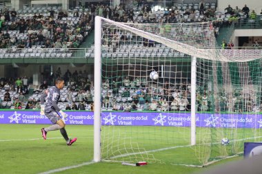 CURITIBA (PR), 06 / 07 / 2024 - Coritiba ve Ituano arasındaki maçta kaleci Jefferson, B Serisi 2024 Brezilya Şampiyonası 'nın 9. turu için geçerli.. 