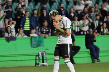 CURITIBA (PR), 06 / 07 / 2024 - Oyuncu Matheus Frizzo, Coritiba ile Ituano arasında oynanan ve 2024 Brezilya B Serisi Şampiyonası 'nın 9.. 