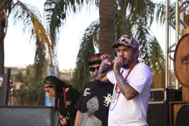 RIBEIRAO PRETO (SP), 06 / 08 / 2024 - Joao Rock 2024 Festivali 'nde sahne alan şarkıcı Marcelo D2, Sao Paul' un içindeki Ribeirao Preto şehrinde düzenlenen en iyi rock, pop, rap ve reggae festivalini gerçekleştiriyor.. 