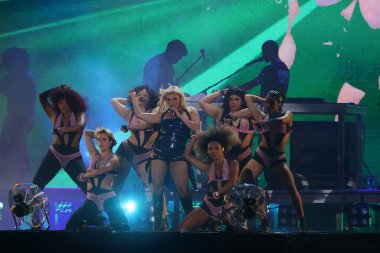 RIBEIRAO PRETO (SP), 06 / 08 / 2024-FESTIVA / SHOW / JOAO ROCK / SP-The singer Duda Beat, Joao Rock 2024 Festivali 'nde düzenlenen festivalde, Ribeirao Preto kentinde düzenlenen en iyi rock, pop, rap ve reggae gösterilerini gerçekleştiriyor.