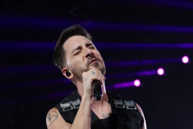 SAO PAULO (SP), 06 / 09 / 2024 - Şarkıcı Junior Lima, Salve o Sul Festivali sırasında, çok sayıda şarkıcının yer aldığı etkinlikte Rio Grande do Sul 'daki selden etkilenenler için kaynak toplanması amaçlanıyor. 