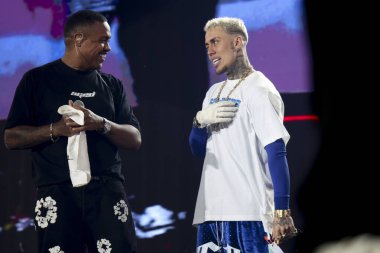 SAO PAULO (SP), 06 / 09 / 2024 - Mc 'ler yapımcı GR6 ve Salve o Sul Festivali finalinden, çok sayıda şarkıcının yer aldığı etkinlikte Rio Grande do Sul' daki selden etkilenenler için kaynak toplanması amaçlanıyor. 