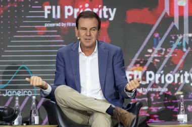 RIO DE JANEIRO (RJ), 06 / 13 / 2024: Rio de Janeiro Belediye Başkanı Eduardo Paes, FII Öncelik Zirvesi sırasında, dünyanın en büyük yatırım etkinliklerinden biri olan.