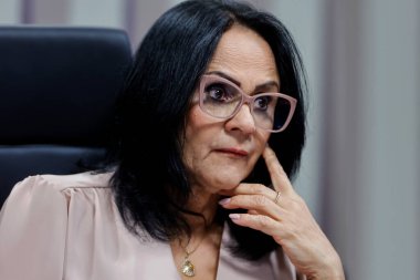 BRASILIA (DF), 06 / 13 / 2024 - Senatör Damares Alves, bir bilgi sisteminin geliştirilmesi, veri transferi ve ilgili çeşitli organlar arasında başta kamu güvenliği olmak üzere ağ iletişiminin tartışıldığı genel kurul toplantısında. 