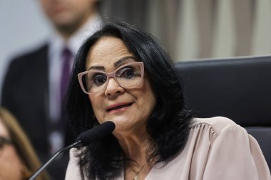 BRASILIA (DF), 06 / 13 / 2024 - Senatör Damares Alves, bir bilgi sisteminin geliştirilmesi, veri transferi ve ilgili çeşitli organlar arasında başta kamu güvenliği olmak üzere ağ iletişiminin tartışıldığı genel kurul toplantısında. 