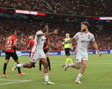 CURITIBA (PR), 06 / 16 / 2024 - Everton, Ligga Arena 'da düzenlenen Brezilya Şampiyonası Serisi A' nın 9. turu için geçerli olan Athletico ve Flamengo arasındaki maçta golünü kutluyor. 