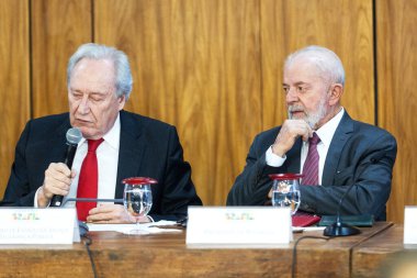 Brasilia (DF), 06.17.2024: Adalet ve Kamu Güvenliği Bakanı Ricardo Lewandowski ve Brezilya Cumhuriyeti Cumhurbaşkanı Luiz Inacio Lula da Silva, BNDES ve MJSP arasında imzalanan Sözleşme törenine katıldılar.. 