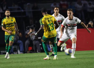 Sao Paulo (SP), 06 / 19 / 2024: Sao Paulo ile Cuiaba arasında oynanan maçta oynayan oyuncu Giuliano Galoppo, A 2024 Brezilya Şampiyonası 'nın 10. turu için geçerli, Morumbis Stadyumu' nda düzenlendi.. 