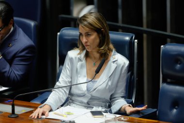 BRASILIA (DF), 06 / 19 / 2024: Senatör Soraya Thronicke, Ekonomik İlişkiler, Anayasa, Adalet, Vatandaşlık ve Dış İlişkiler Komiteleri tarafından incelenen yetkililerin değerlendirilmesini amaçlayan müzakere oturumunda.