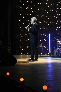 RIO de JANEIRO (RJ), 06 / 22 / 2024: Frank Sinatra 'ya saygılarını sunduğu gösterinin yeniden gösteriminde sanat yönetmeni Fred Mayrink. 