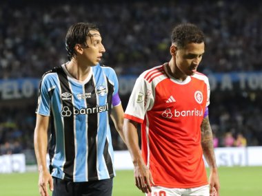 CURITIBA (PR), 06 / 22 / 2024: Oyuncu Fernando, Brezilya Serisi A Şampiyonası 'nın 11. turu için Gremio ile Internacional arasında oynanan karşılaşmada, Couto Pereira Stadyumu' nda düzenlendi.. 