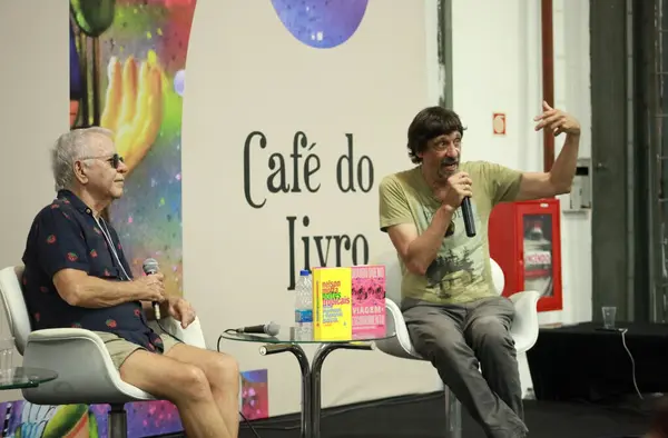 stock image RIO DE JANEIRO (RJ), 06/25/2024: Buenas Historias para Contar with Nelson Motta and Eduardo Bueno, at the Reader festival in its 5th Edition, takes place at Pier Maua, the port area of the city from Rio de Janeiro.