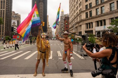 (2024 New York Şehri Onur Yürüyüşü. 30 Haziran 2024, New York, New York, ABD: İnsanlar yıllık New York Onur Yürüyüşüne katılıyor 