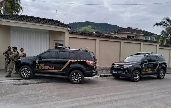 stock image Duque de Caxias (RJ), 07/04/2024 - The Federal Police launched, this Thursday (4/7), the second phase of Operation Venire, which investigates the existence of criminal association responsible for the crime