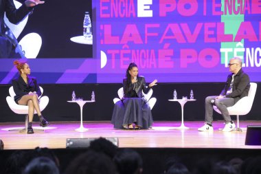Sao Paulo (SP), 05 / 07 / 2024 - Expo Favela Innovation, varoşlardan girişimciler olan bir iş fuarı. Ekrandaki Kadınlar: Medya Amauri Soares, Canal TV Globo ve Estudios Globo.