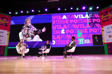 Sao Paulo (SP), Brezilya 07 / 06 / 2024 - Kültür ve Eğitim Konuşmaları: Reklam Ürünleri Direktörü aracılığı ile kültür ve eğitimin çevresel ve Brezilya toplumunun gelişimine nasıl katkıda bulunabileceğini anlatıyor