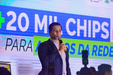 Natal (RN), Brezilya 07 / 08 / 2024 Bu Pazartesi (07 / 08), İletişim Bakanlığı ve Rio Grande do Norte hükümeti veri paketiyle birlikte 7.158 cep telefonu çipi dağıttı 