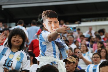 Copa America Yarı Finali: Arjantin Kanada 'ya karşı. 9 Temmuz 2024, Doğu Rutherford, New Jersey, ABD: Arjantin ile Kanada arasındaki futbol maçı sırasında taraftarlar MetLife Stadyumu 'nda oynanan 2024 Copa America Yarı Finali için geçerli 
