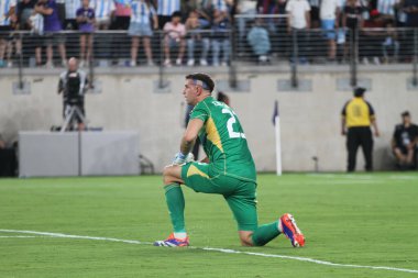 Copa America Yarı Finali: Arjantin Kanada 'ya karşı. 9 Temmuz 2024, Doğu Rutherford, New Jersey: Arjantinli kaleci Emiliano Martinez, Arjantin ile Kanada arasında oynanan futbol maçı sırasında 2024 Copa America şampiyonası için geçerli oldu.