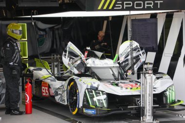 Sao Paulo (SP), Brezilya 07 / 11 / 2024 - FIA 'nın ana Dayanıklılık kategorisi olan Rolex 6 Saat Interlagos' un çukurlarında takımların hareketi, bu Perşembe Sao Paulo 'nun güneyindeki Interlagos pistinde